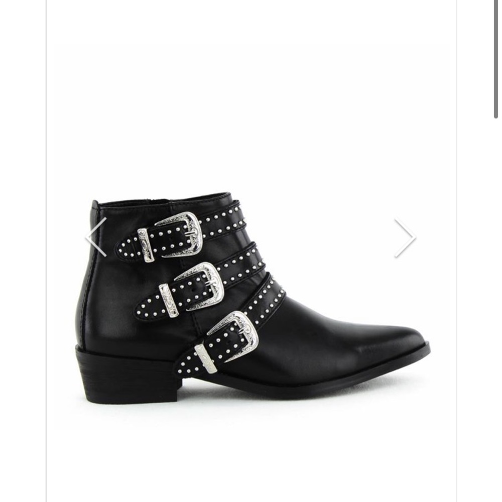 AQUA Black Studded Boots